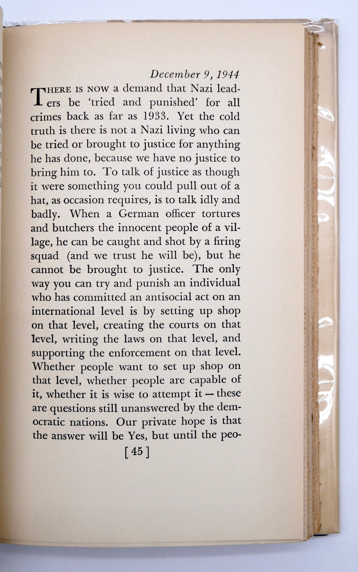 The Wild Flag — E. B. White’s New Yorker Editorials on World Government — Boston, 1946, in Dust Jacket