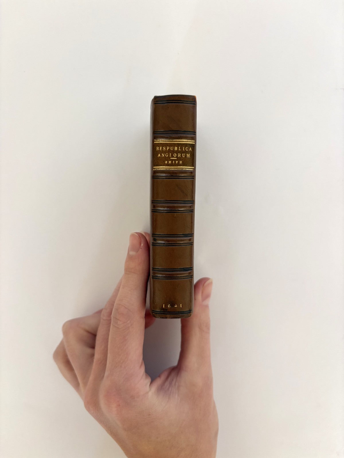 Thomas Smith, De Republica Anglorum, 1641 — Elzevir Press, 12mo