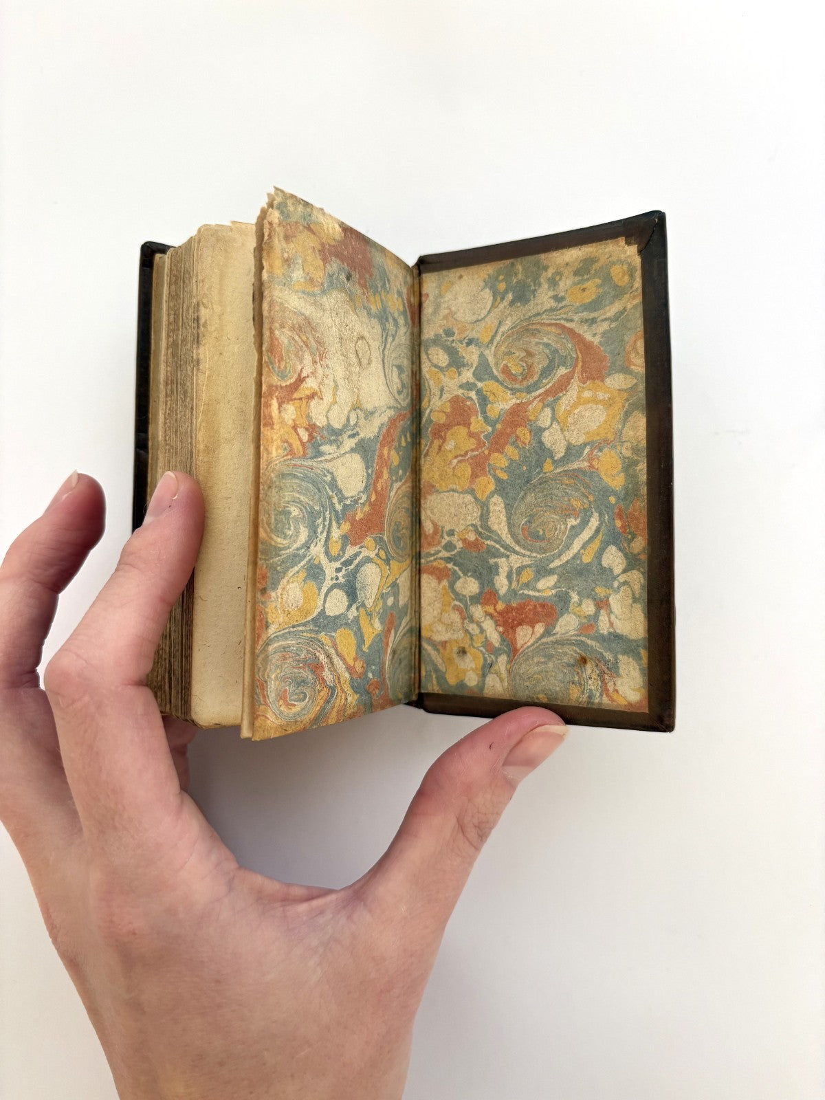Thomas Smith, De Republica Anglorum, 1641 — Elzevir Press, 12mo
